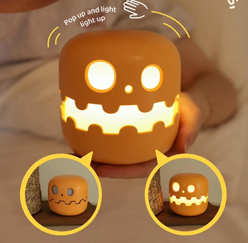 USB-rechargeable carved-style pumpkin lamp — product photo 8